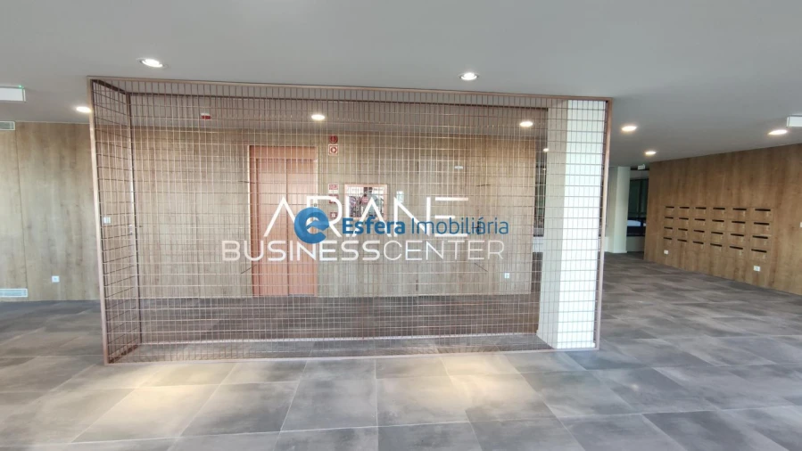 Loja para Arrendamento em Perafita, Lavra e Santa Cruz do Bispo Foto 4