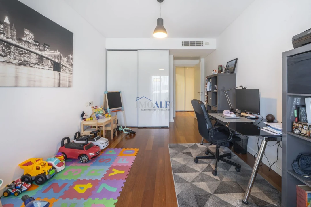 Apartamento T3 para Venda em Sacavém e Prior Velho Foto 21