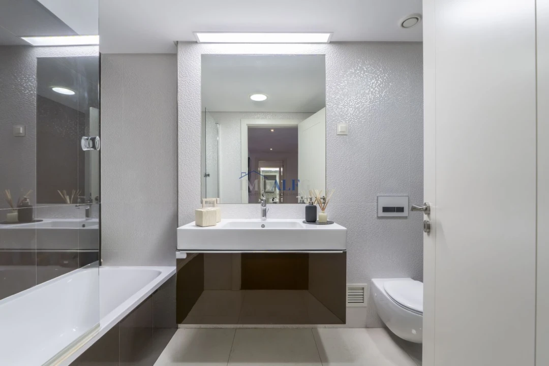 Apartamento T3 para Venda em Sacavém e Prior Velho Foto 23