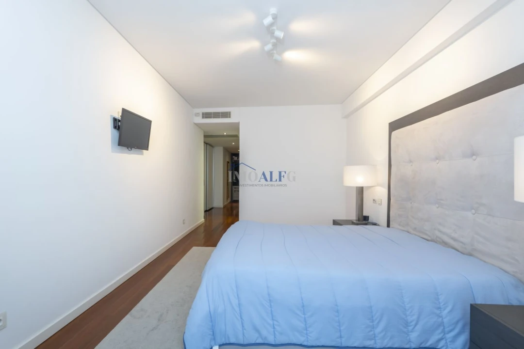 Apartamento T3 para Venda em Sacavém e Prior Velho Foto 30