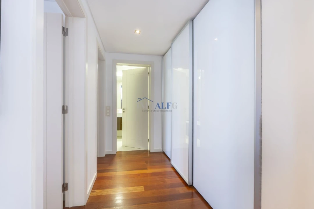 Apartamento T3 para Venda em Sacavém e Prior Velho Foto 19