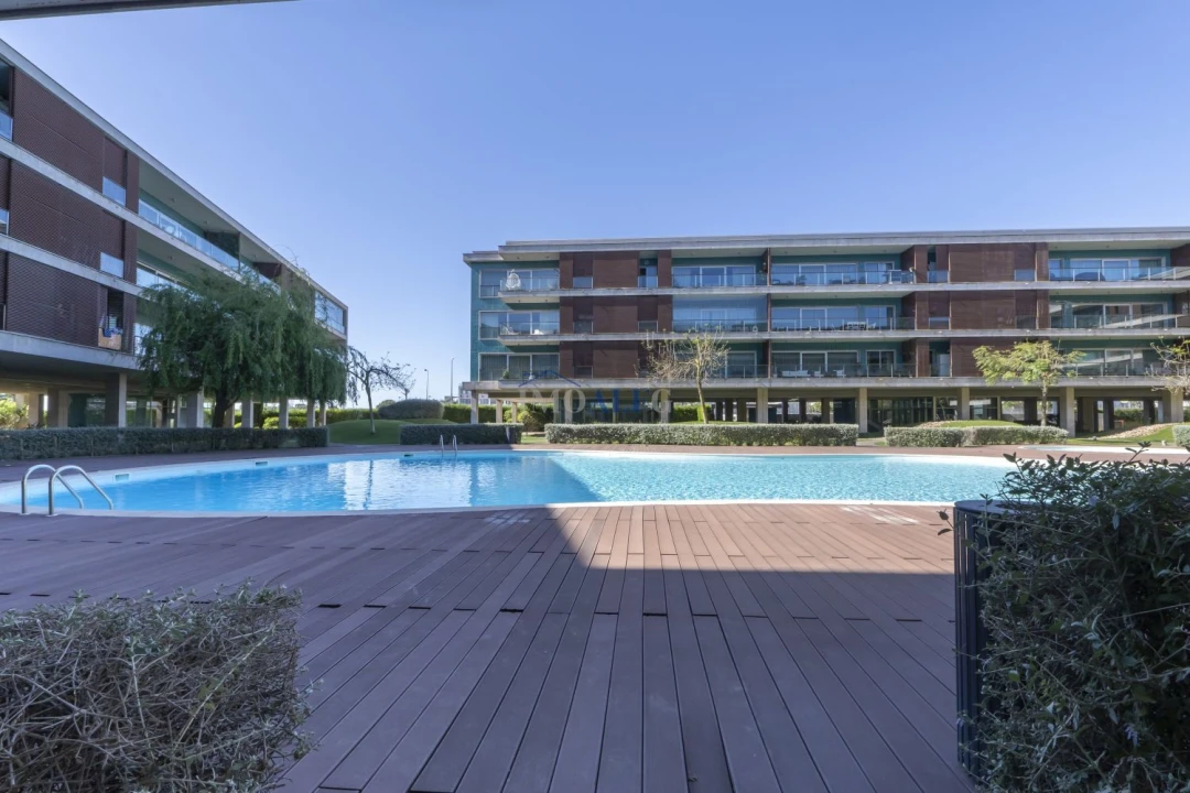 Apartamento T3 para Venda em Sacavém e Prior Velho Foto 36