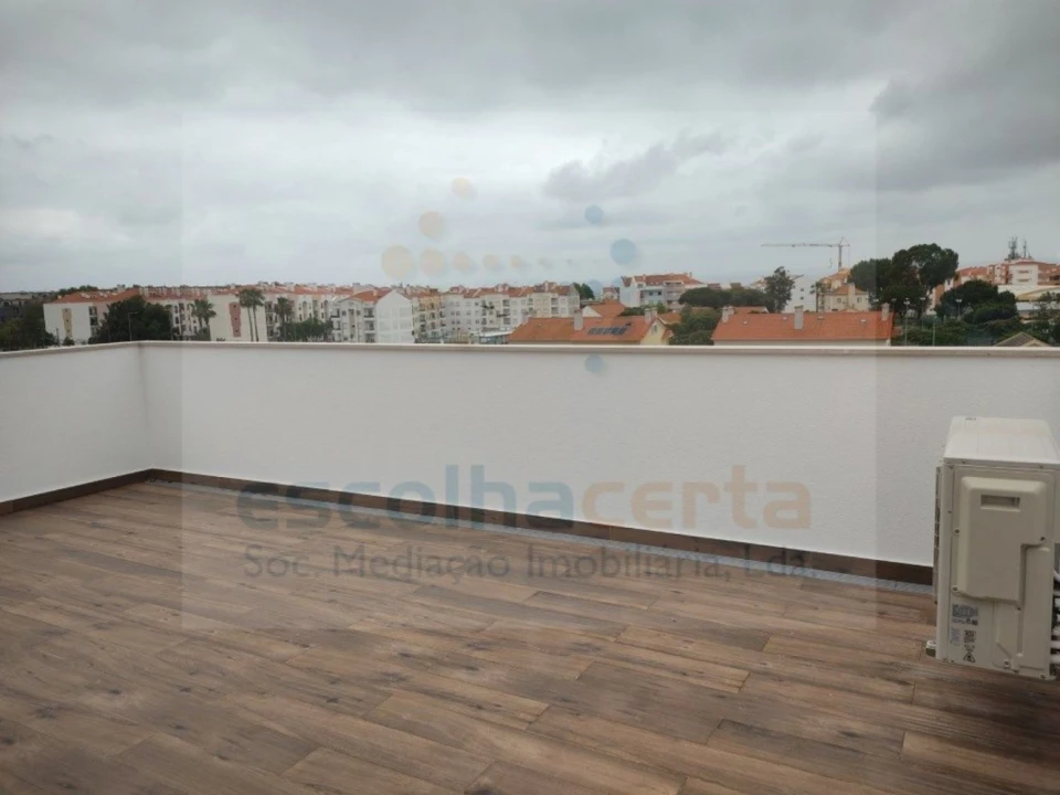 Apartamento T4 para Venda em Alcochete Foto 17