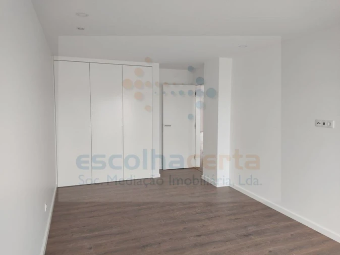 Apartamento T4 para Venda em Alcochete Foto 11