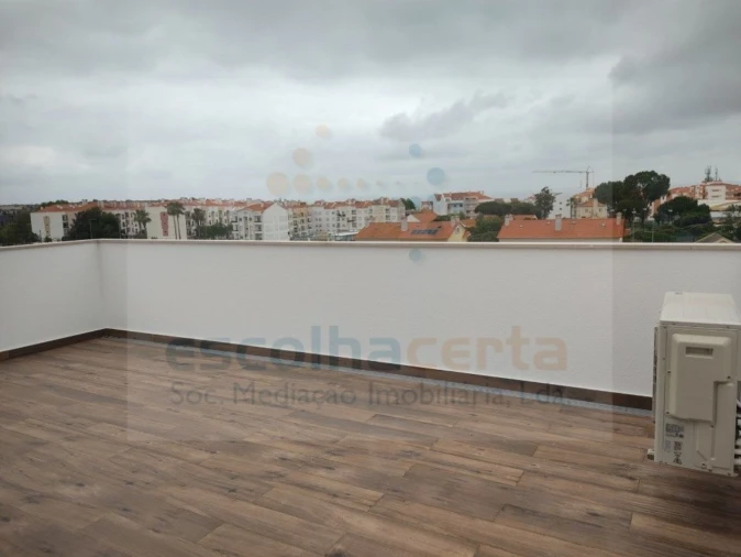 Apartamento T4 para Venda em Alcochete Foto 17