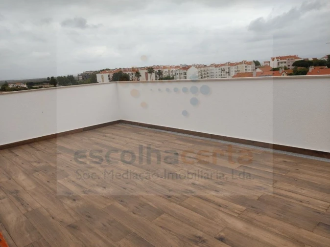 Apartamento T4 para Venda em Alcochete Foto 18