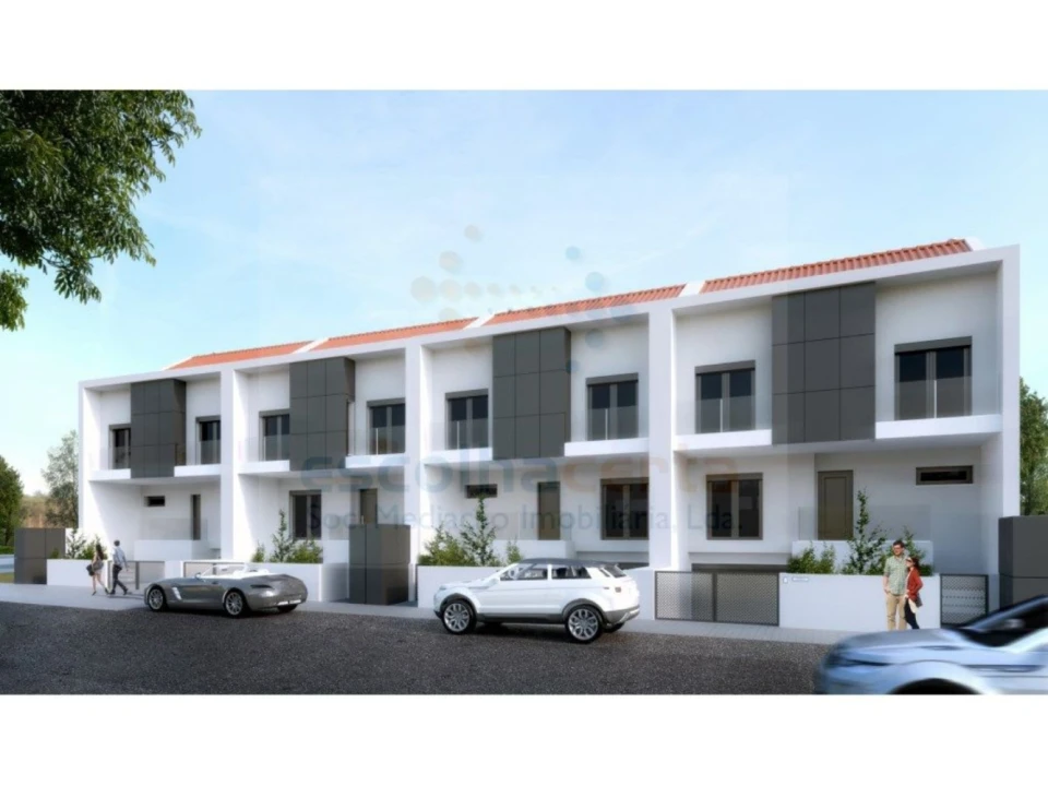 Moradia T4 para Venda em Alcochete Foto 4