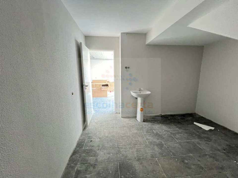 Moradia T4 para Venda em Alcochete Foto 10