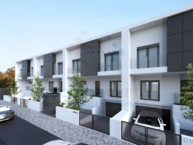 Moradia T4 para Venda em Alcochete Foto 2