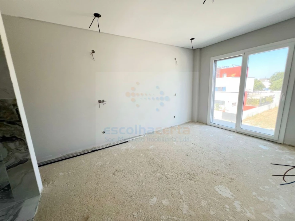 Moradia T4 para Venda em Alcochete Foto 35