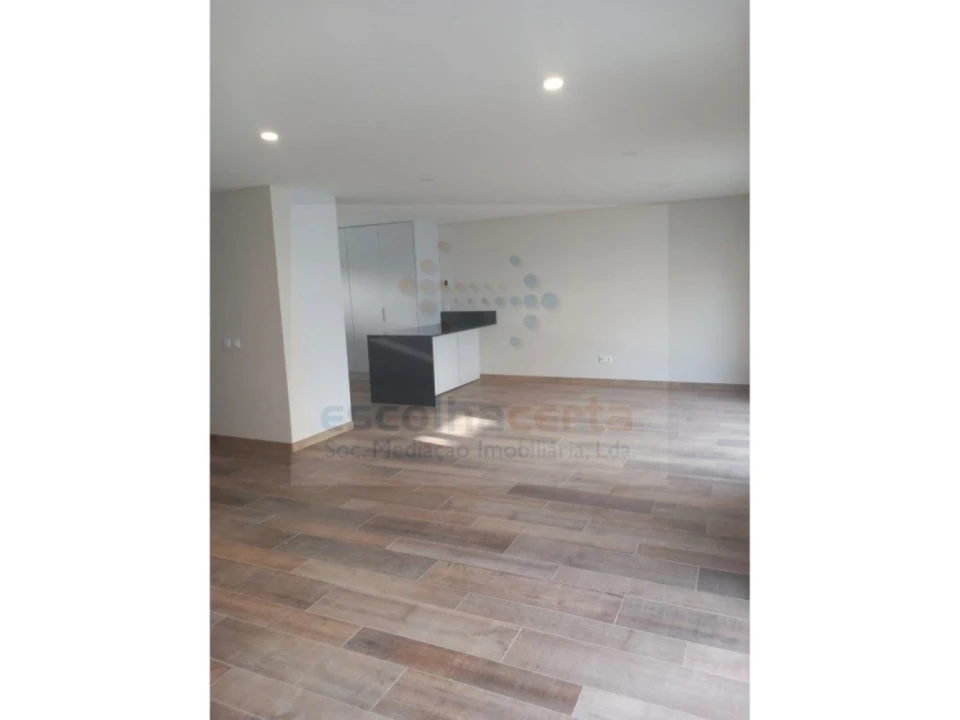 Moradia T3 para Venda em Alcochete Foto 3