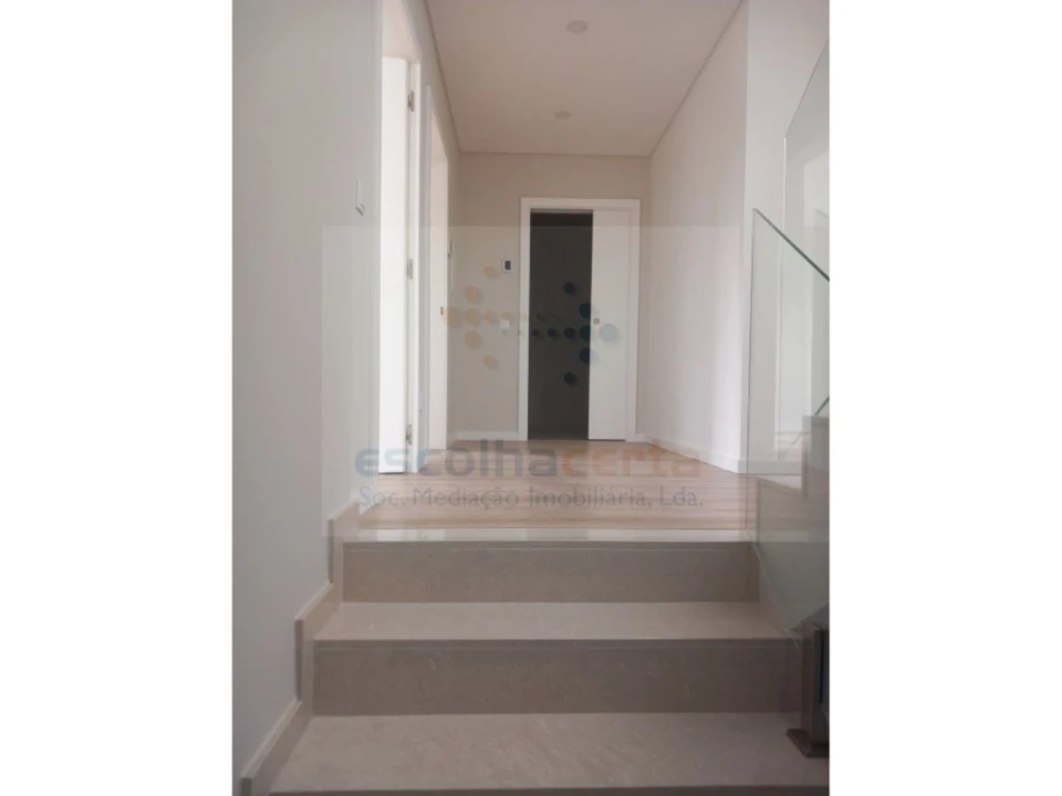 Moradia T3 para Venda em Alcochete Foto 10