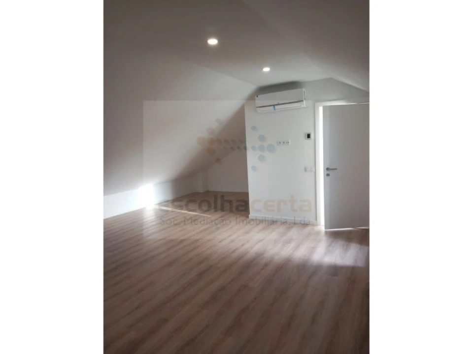 Moradia T3 para Venda em Alcochete Foto 29