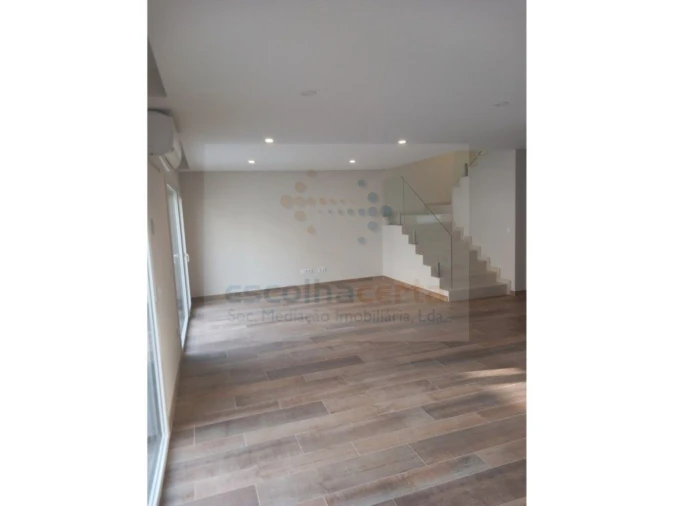 Moradia T3 para Venda em Alcochete Foto 11