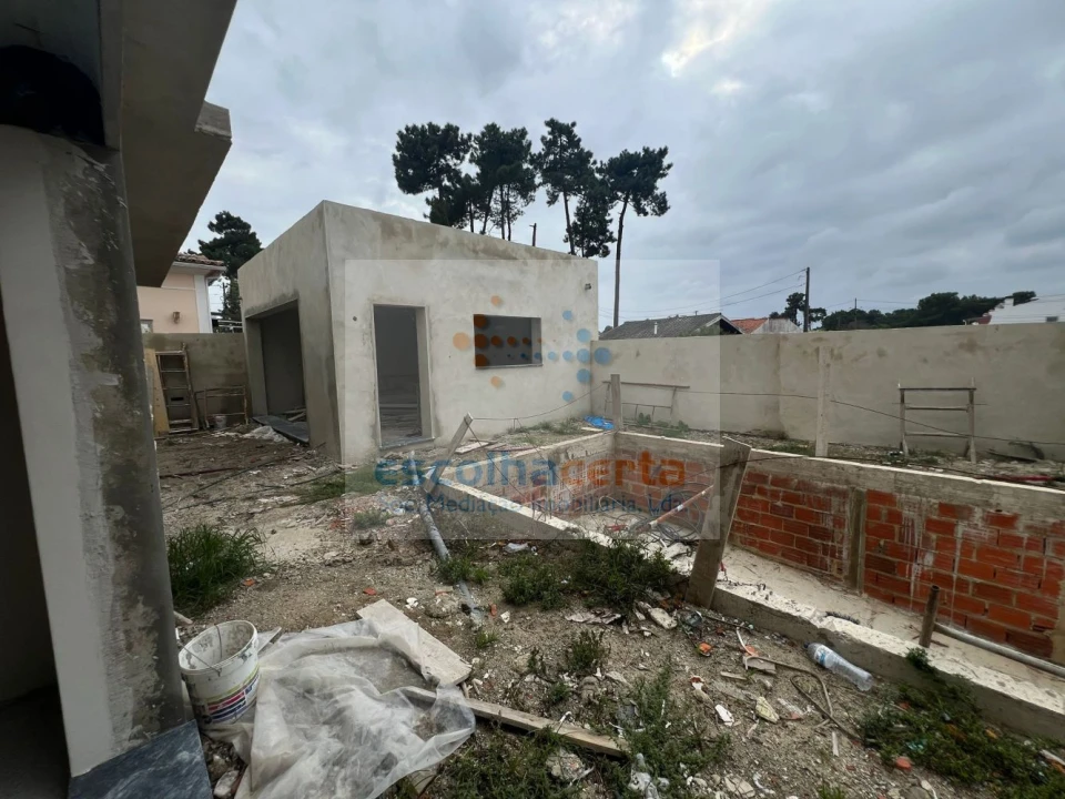 Moradia T5 para Venda em Azeitão (São Lourenço e São Simão) Foto 14