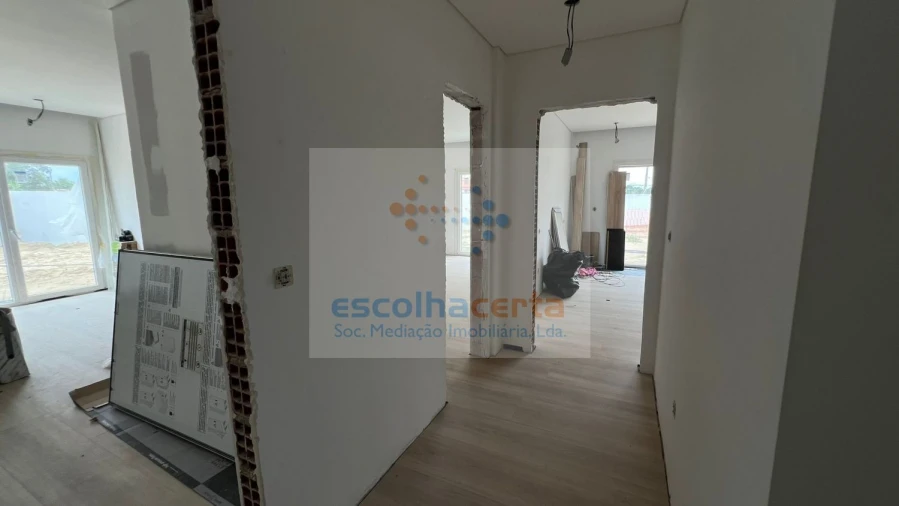 Moradia T4 para Venda em Quinta do Anjo Foto 26