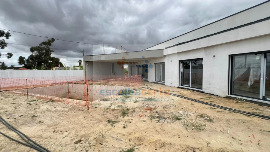 Moradia T4 para Venda em Quinta do Anjo Foto 31