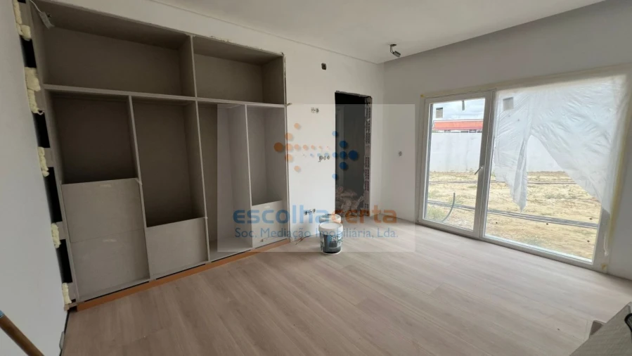 Moradia T4 para Venda em Quinta do Anjo Foto 23