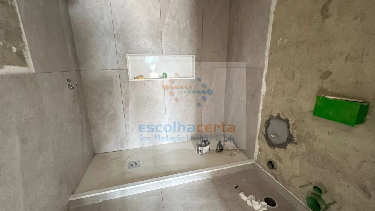 Moradia T4 para Venda em Quinta do Anjo Foto 24