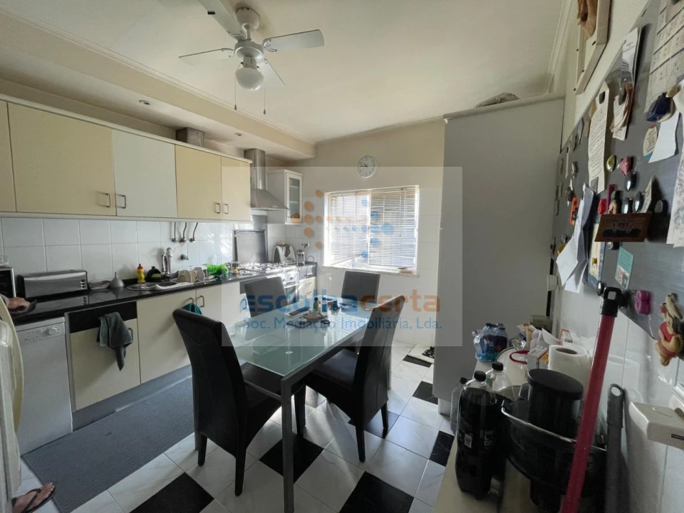 Moradia T3 para Venda em Corroios Foto 10