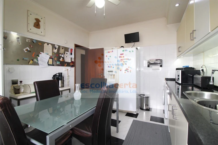 Moradia T3 para Venda em Corroios Foto 8