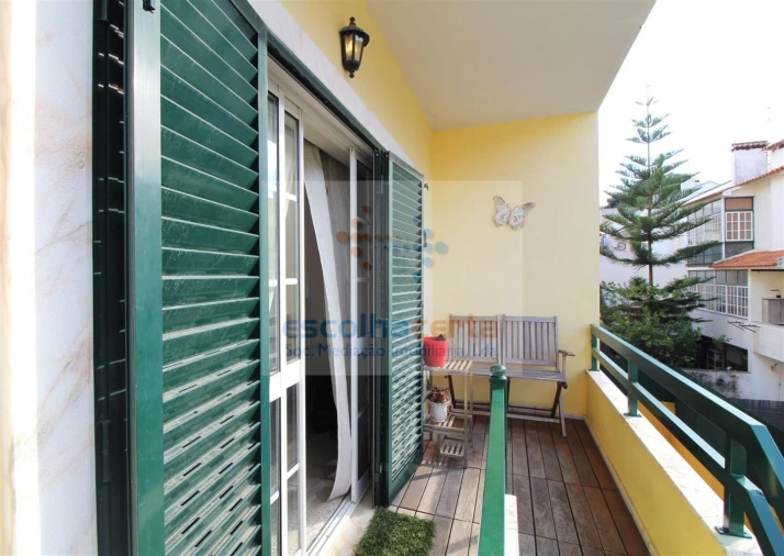 Moradia T3 para Venda em Corroios Foto 23