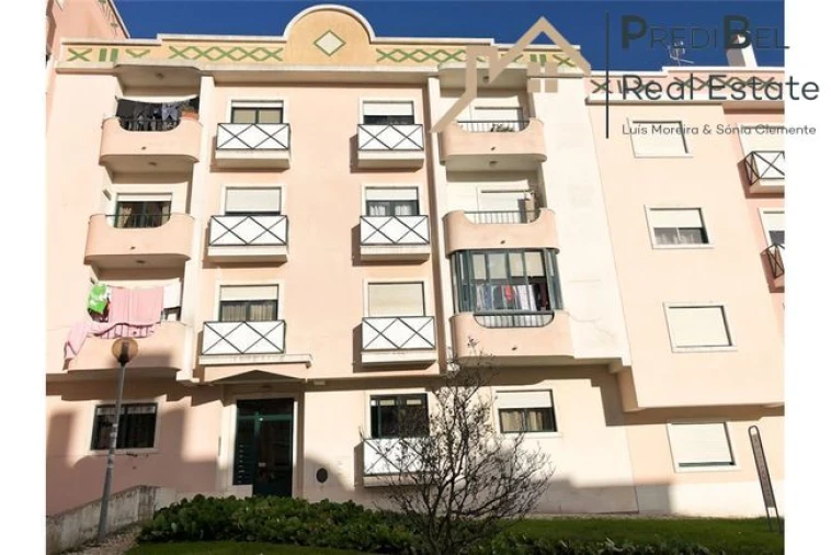 Apartamento T2 para Venda em Algueirão-Mem Martins Foto 3