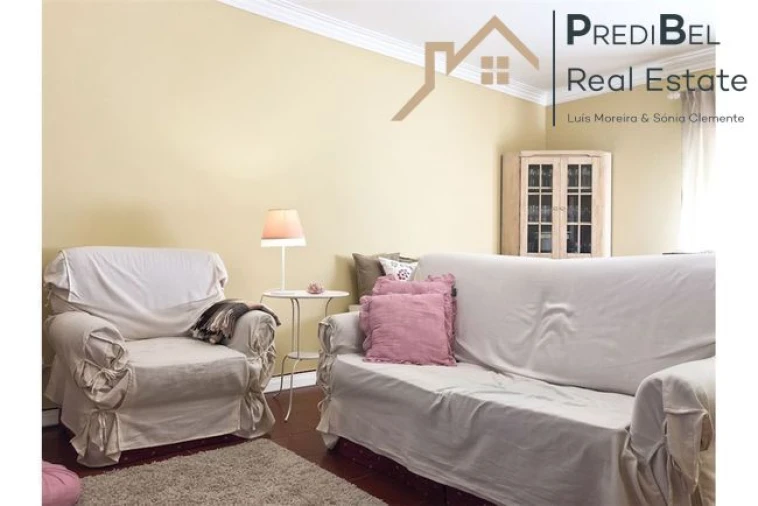 Apartamento T2 para Venda em Algueirão-Mem Martins Foto 2