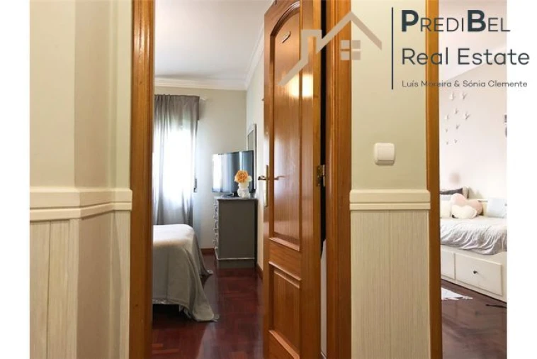 Apartamento T2 para Venda em Algueirão-Mem Martins Foto 6