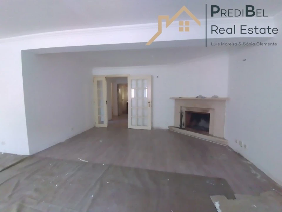 Moradia T5 para Venda em Rio de Mouro Foto 26