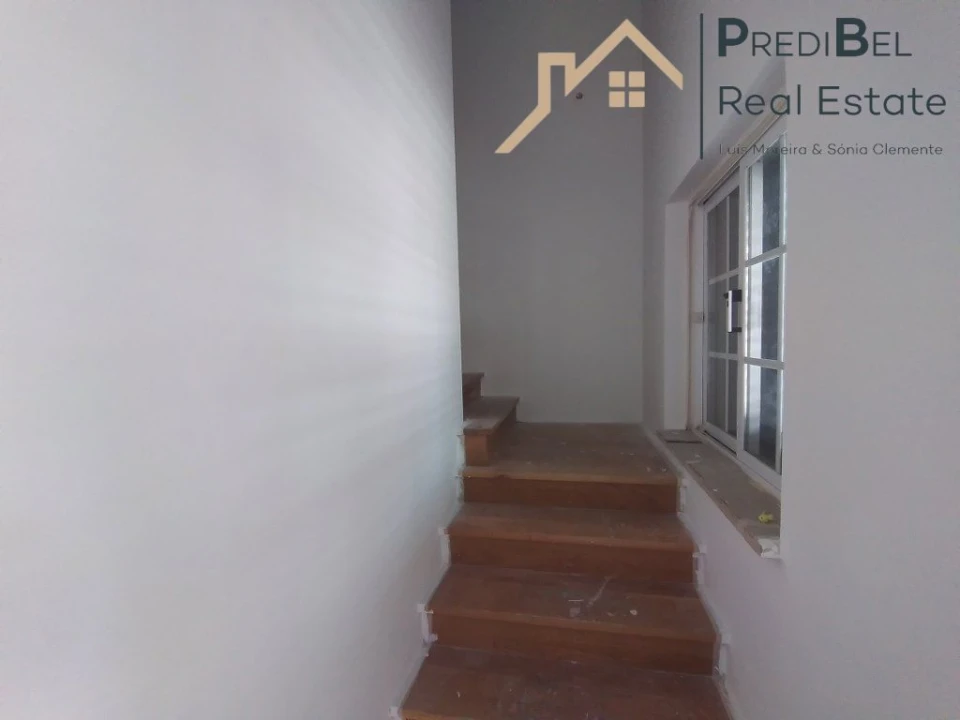 Moradia T5 para Venda em Rio de Mouro Foto 20