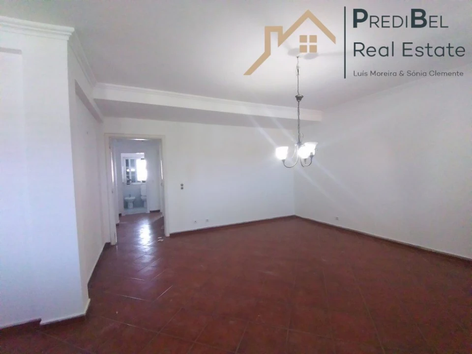 Moradia T5 para Venda em Rio de Mouro Foto 36