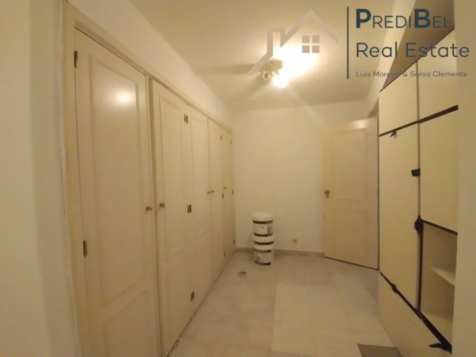 Moradia T5 para Venda em Rio de Mouro Foto 28