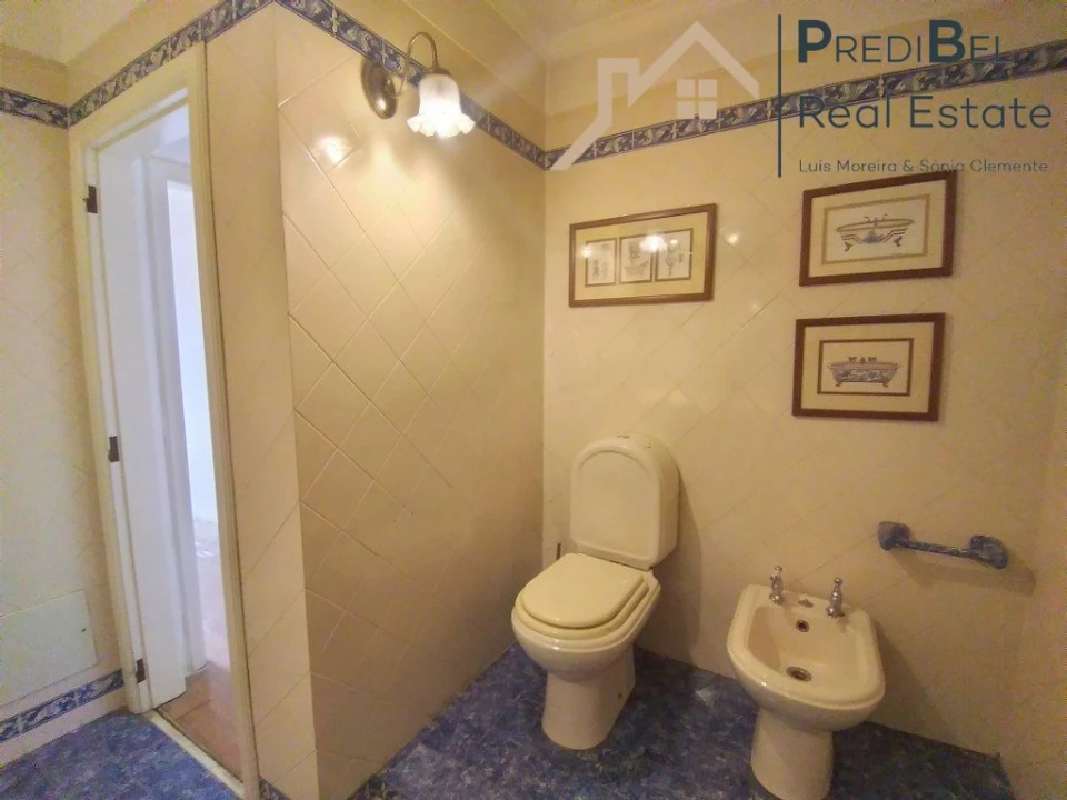 Moradia T5 para Venda em Rio de Mouro Foto 18