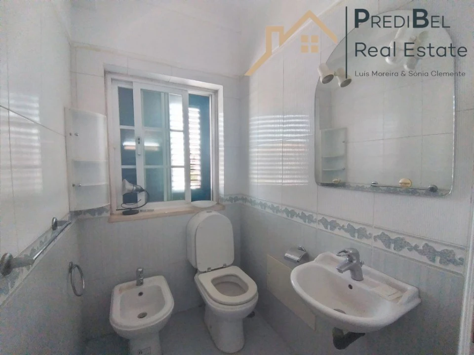 Moradia T5 para Venda em Rio de Mouro Foto 22