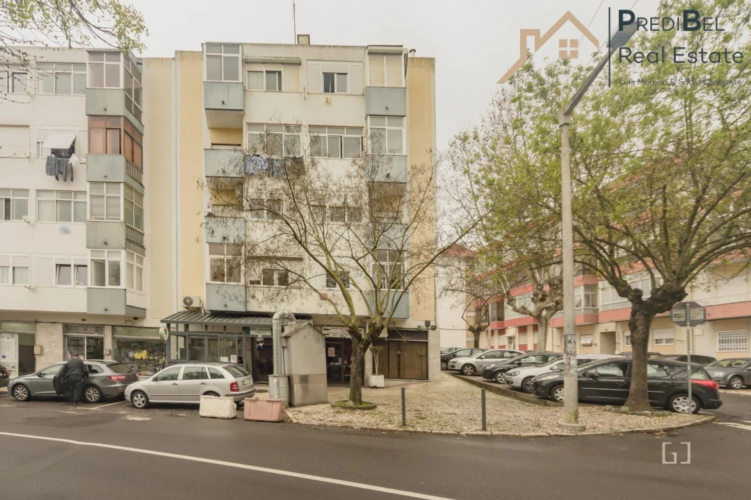 Apartamento T1 para Venda em Póvoa de Santa Iria e Forte da Casa Foto 18