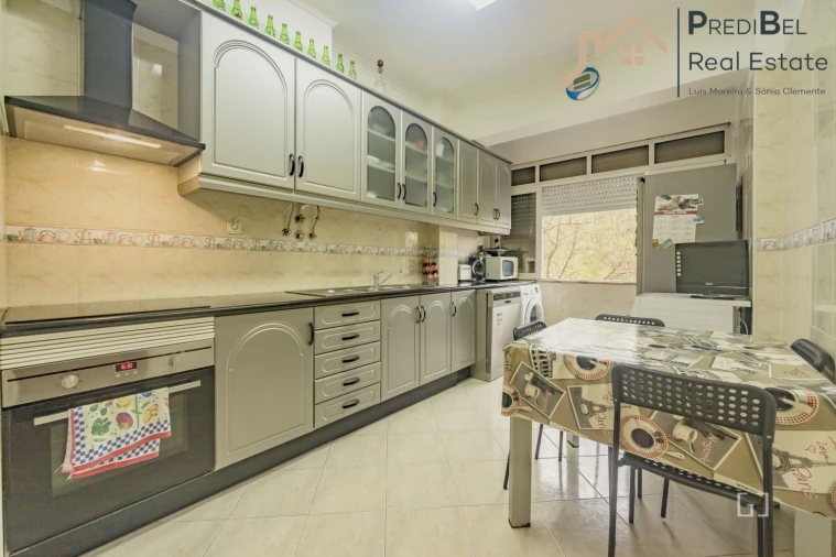 Apartamento T1 para Venda em Póvoa de Santa Iria e Forte da Casa Foto 1