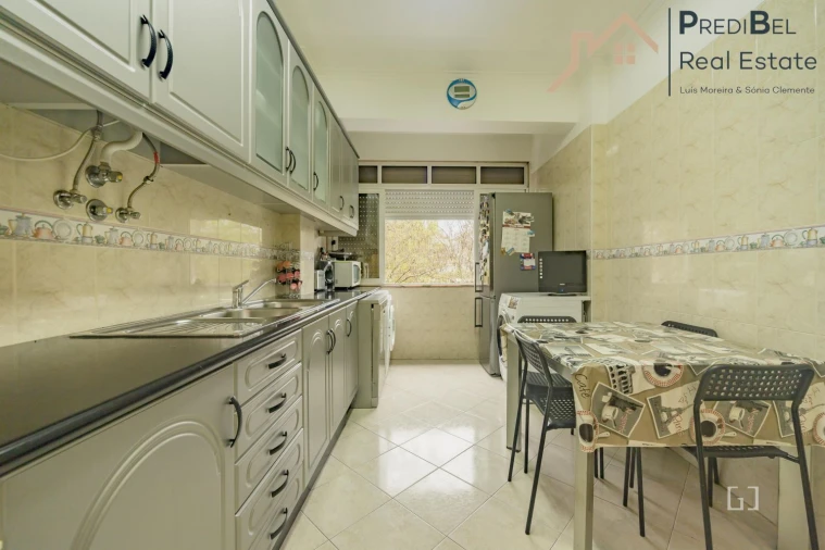 Apartamento T1 para Venda em Póvoa de Santa Iria e Forte da Casa Foto 3