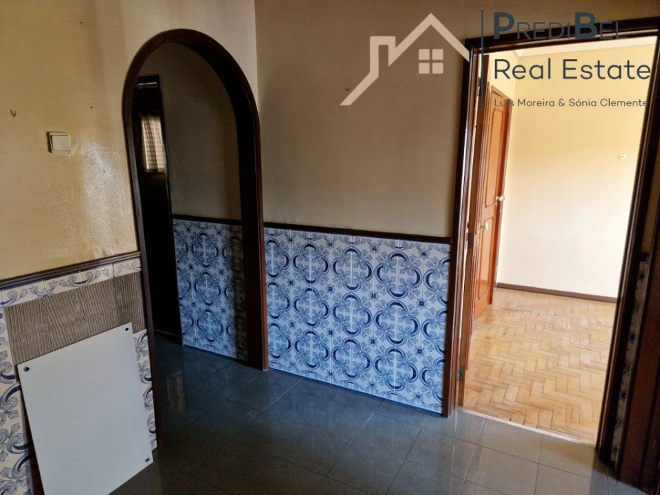 Apartamento T3 para Venda em Pontinha e Famões Foto 5