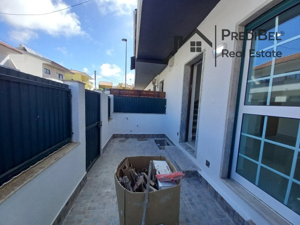 Moradia T3 para Venda em Carcavelos e Parede Foto 40