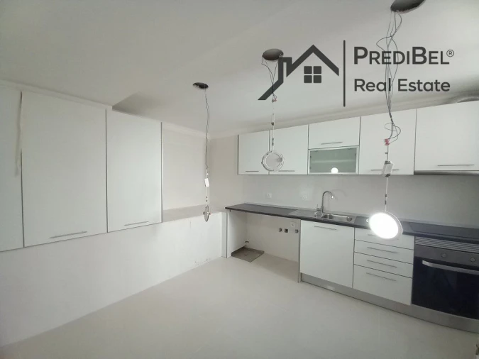 Moradia T3 para Venda em Carcavelos e Parede Foto 33