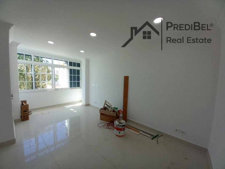 Moradia T3 para Venda em Carcavelos e Parede Foto 10