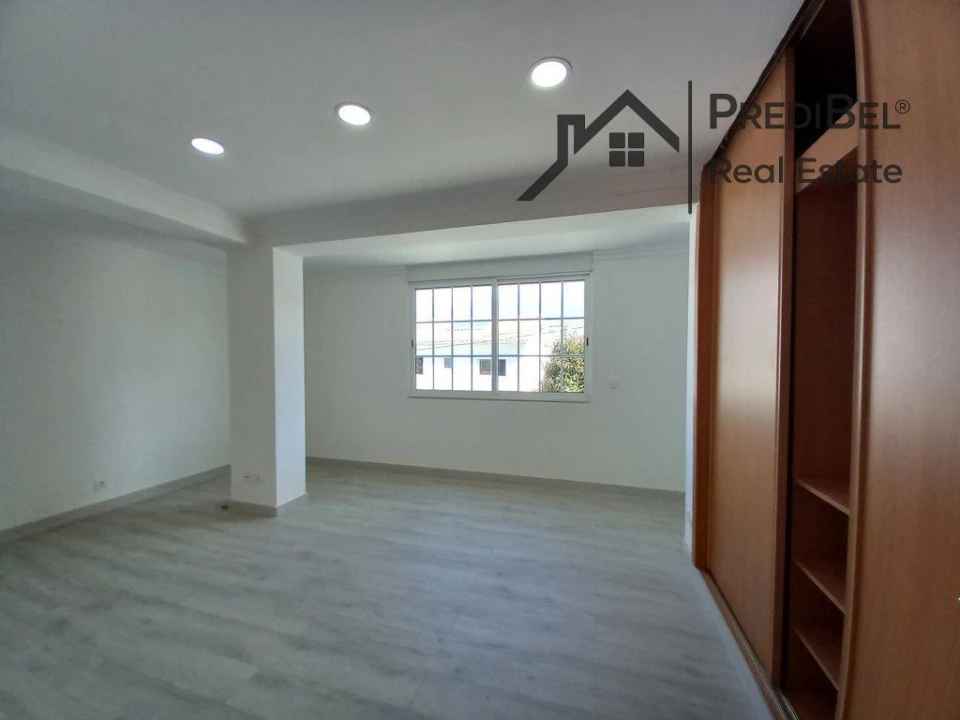 Moradia T3 para Venda em Carcavelos e Parede Foto 17