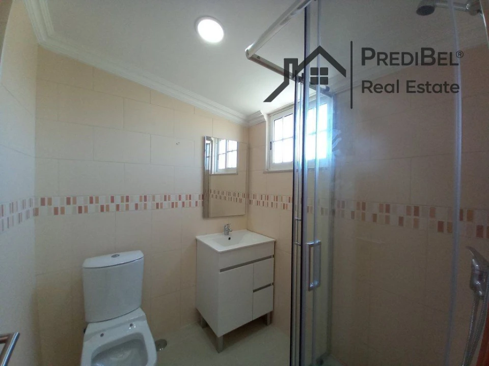 Moradia T3 para Venda em Carcavelos e Parede Foto 25