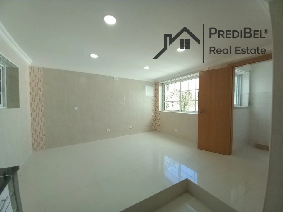 Moradia T3 para Venda em Carcavelos e Parede Foto 6