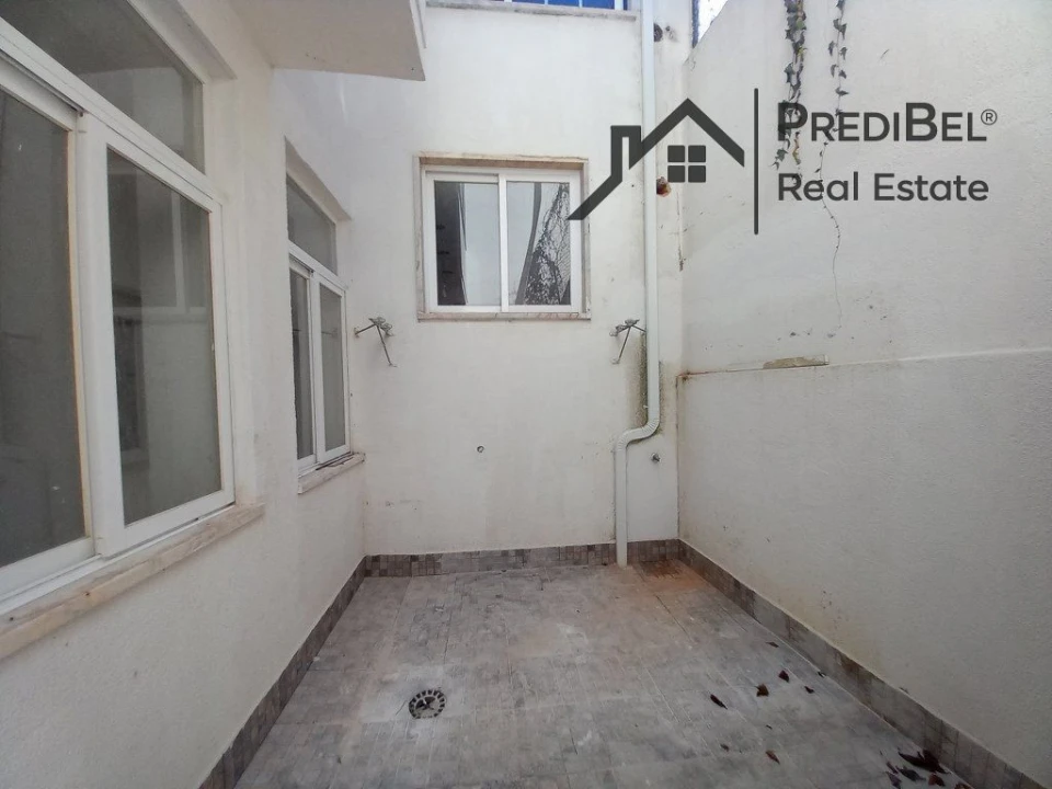 Moradia T3 para Venda em Carcavelos e Parede Foto 34