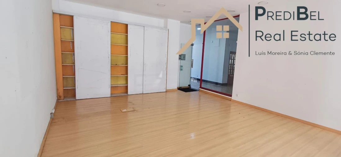 Loja para Arrendamento em Algueirão-Mem Martins Foto 3