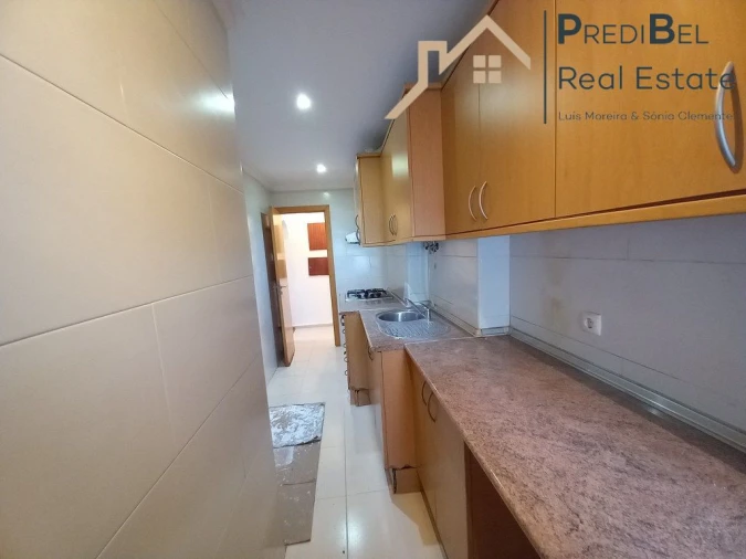 Apartamento T2 para Venda em Cascais e Estoril Foto 3