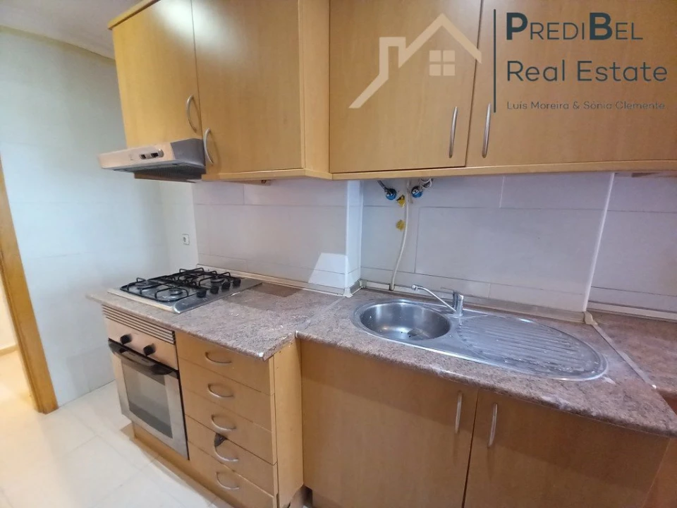 Apartamento T2 para Venda em Cascais e Estoril Foto 4