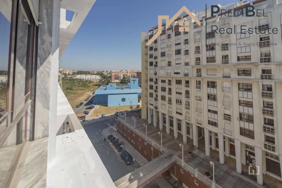 Apartamento T3 para Venda em Algueirão-Mem Martins Foto 29